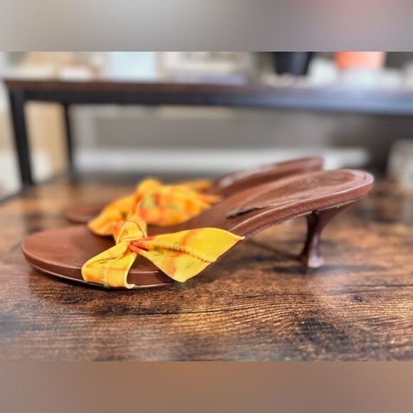 Donald J Pliner Yellow and orange Strap Kitten heels size 9.5 - Picture 3 of 8